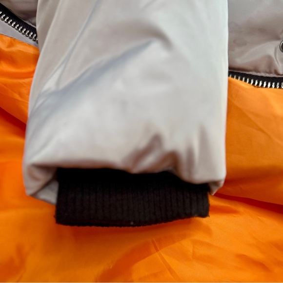 Orolay Gray Down Puffer Coat Small | Sherpa Hood 6 Pocket Side Zip Winter Jacket - Picture 11 of 14